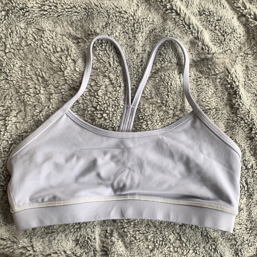 LULULEMON WHITE SPORTS BRA